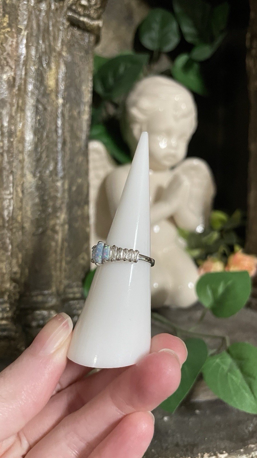 bomb party size 5 opal ring