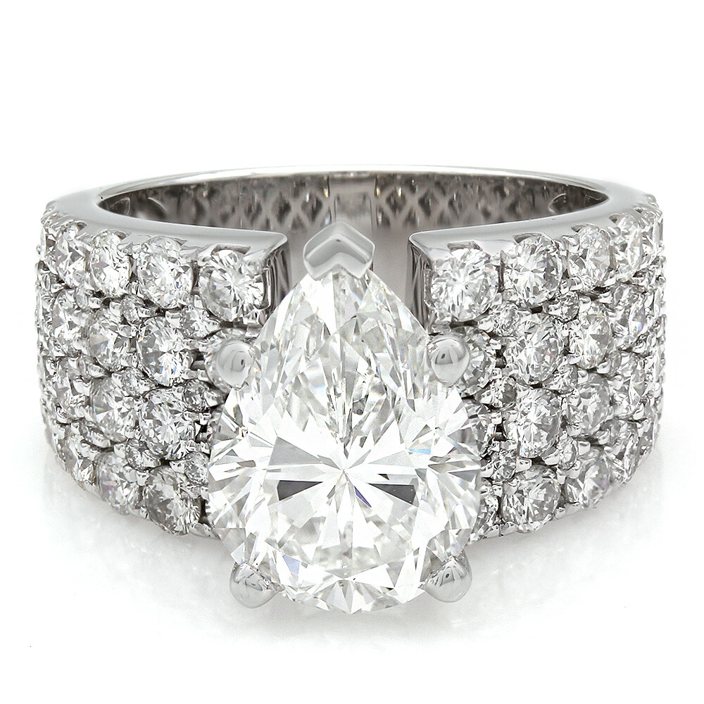 3.54ct VVS2, E GIA Certified Pear Cut Diamond Engagement Ring in 18K White Gold