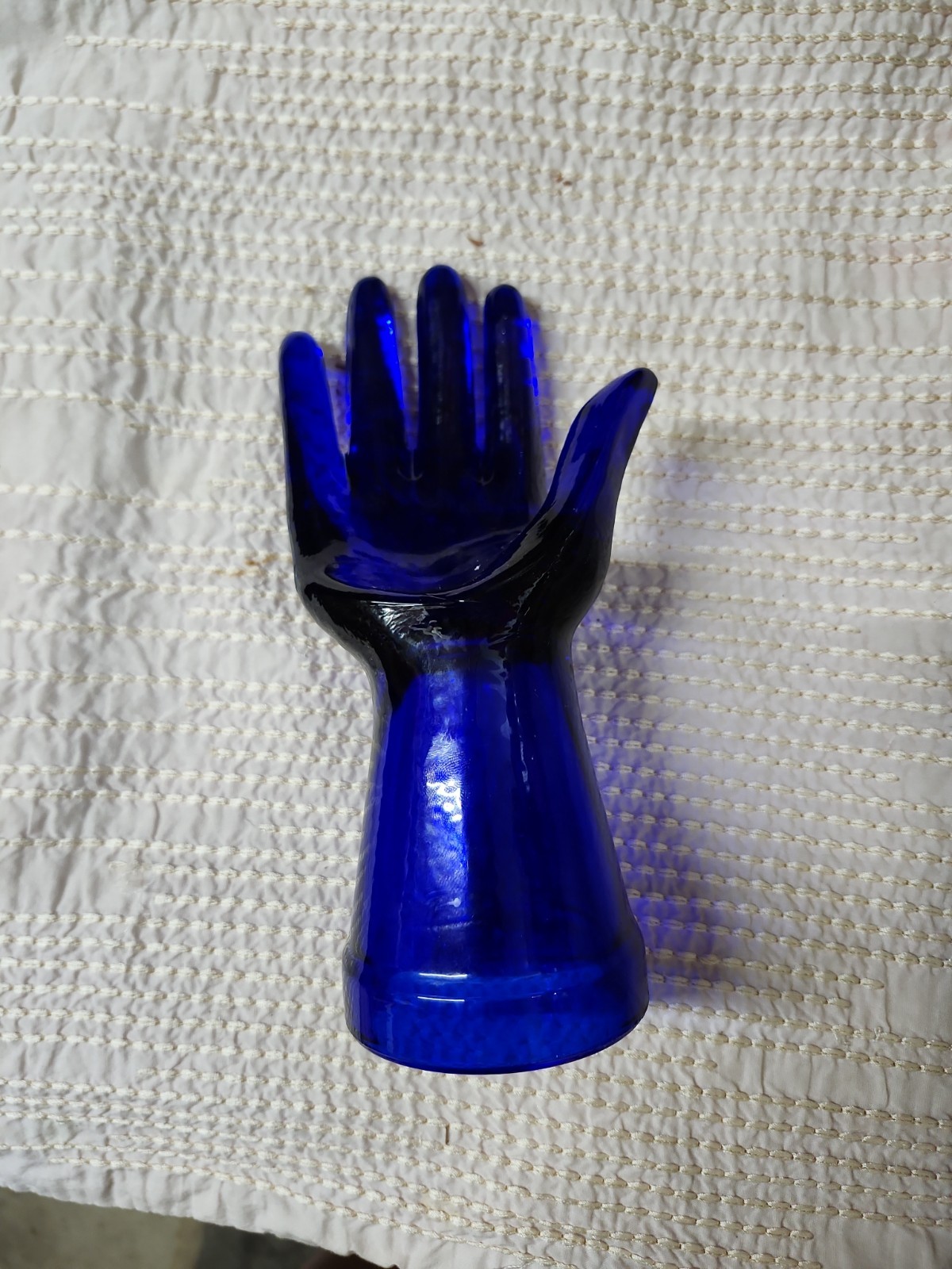 Vintage Cobalt Blue Glass Hand Mannequin Jewelry Display Ring Holder 8″…