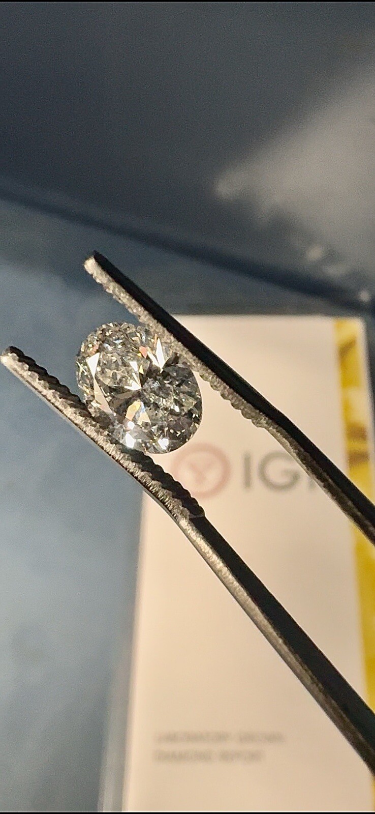 1.95 Carat G-VS1 Oval Cut IGI Certified Lab Diamond