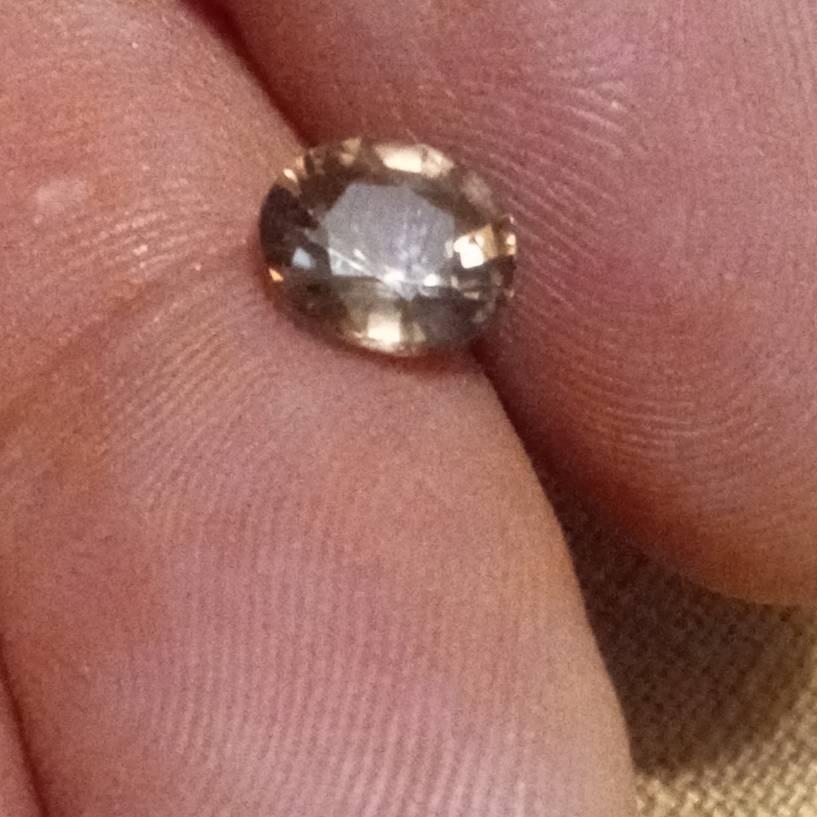 1.83 ct VVS natural champagne zircon oval shaped gorgeous 😍😍
