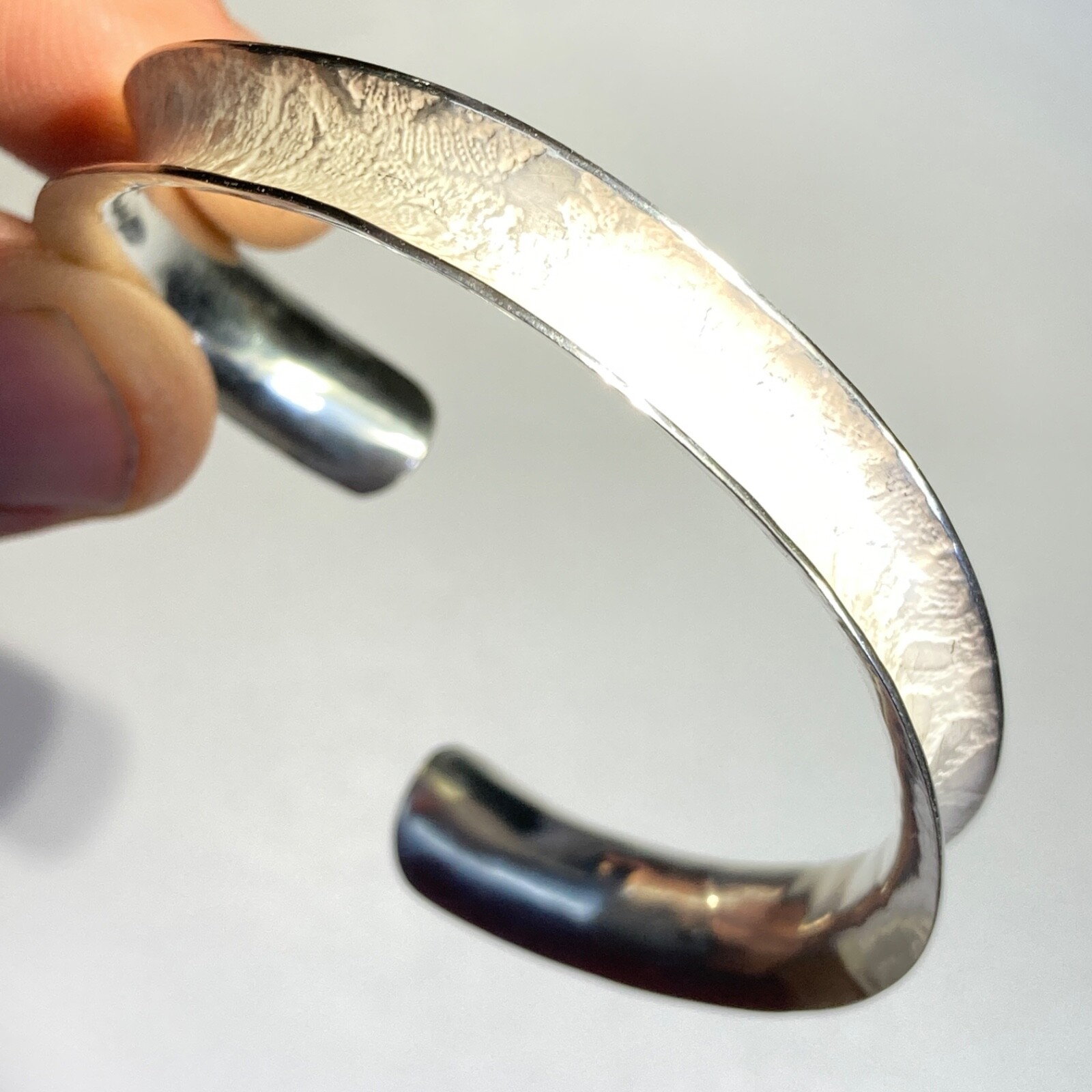 Artist Concave Cuff Bangle Bracelet Sterling Silver 13g Vintage 2 1/8 in ID i77