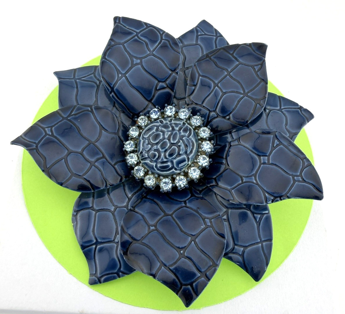 Vintage Blue LARGE Enamel Flower Brooch Pin Mod Pop Art Alligator Look Metal