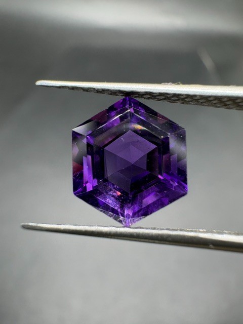 Dark Purple Amethyst, Hexagon Cut Gemstone, 2.75 TCW, February Birthstone