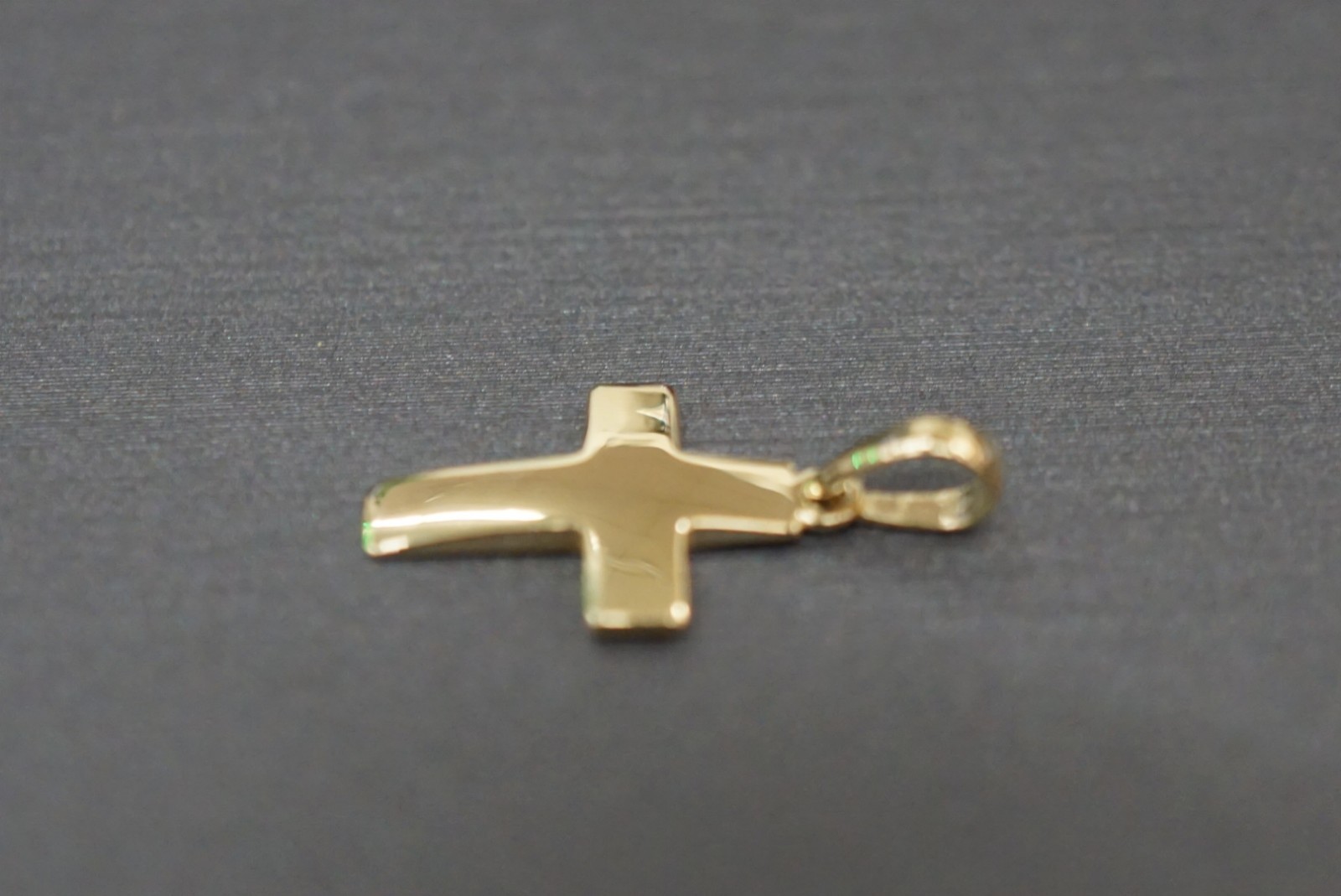 14K Solid Yellow Gold High Polished 0.75″ Tiny Cross Charm Pendant.