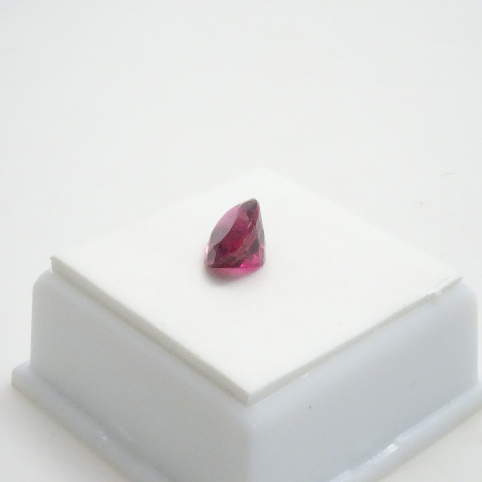 Rubellite Tourmaline Oval – 2.96ct – 10x8mm – Tourmaline Loose Gemstone