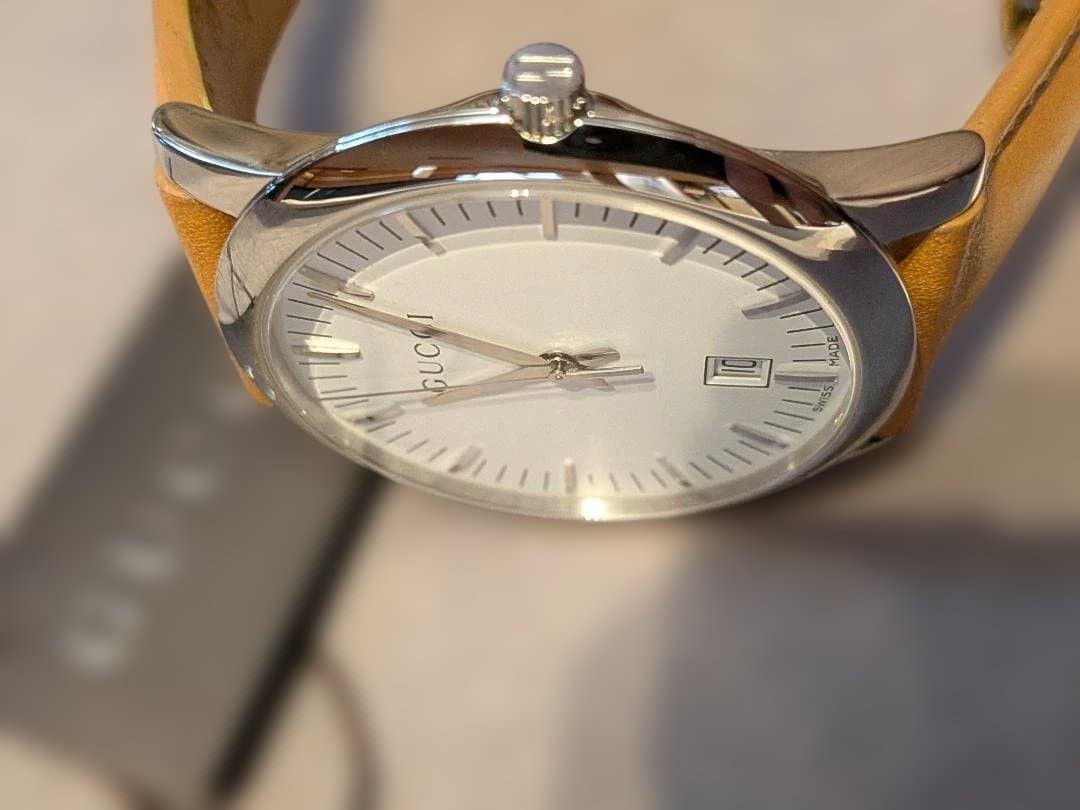 GUCCI 5600M Quartz Stainless Steel White Dial Brown Leather Watch