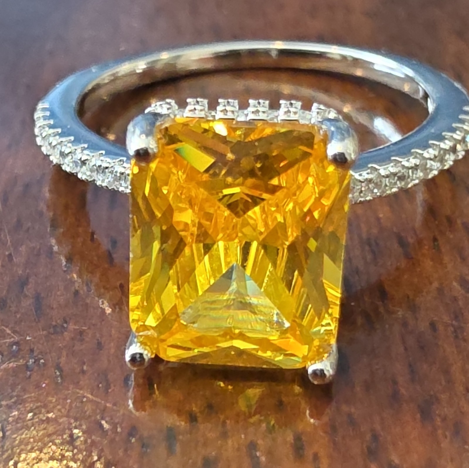 925 Sterling Silver Emerald Cut Lab-Created Yellow Gemstone Ring Sz 7 UGI