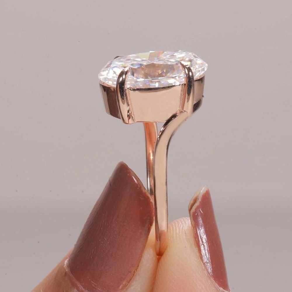 5.50 CTW Oval Cut VVS1 Moissanite Bypass Engagement Ring In 14k Rose Gold Plated