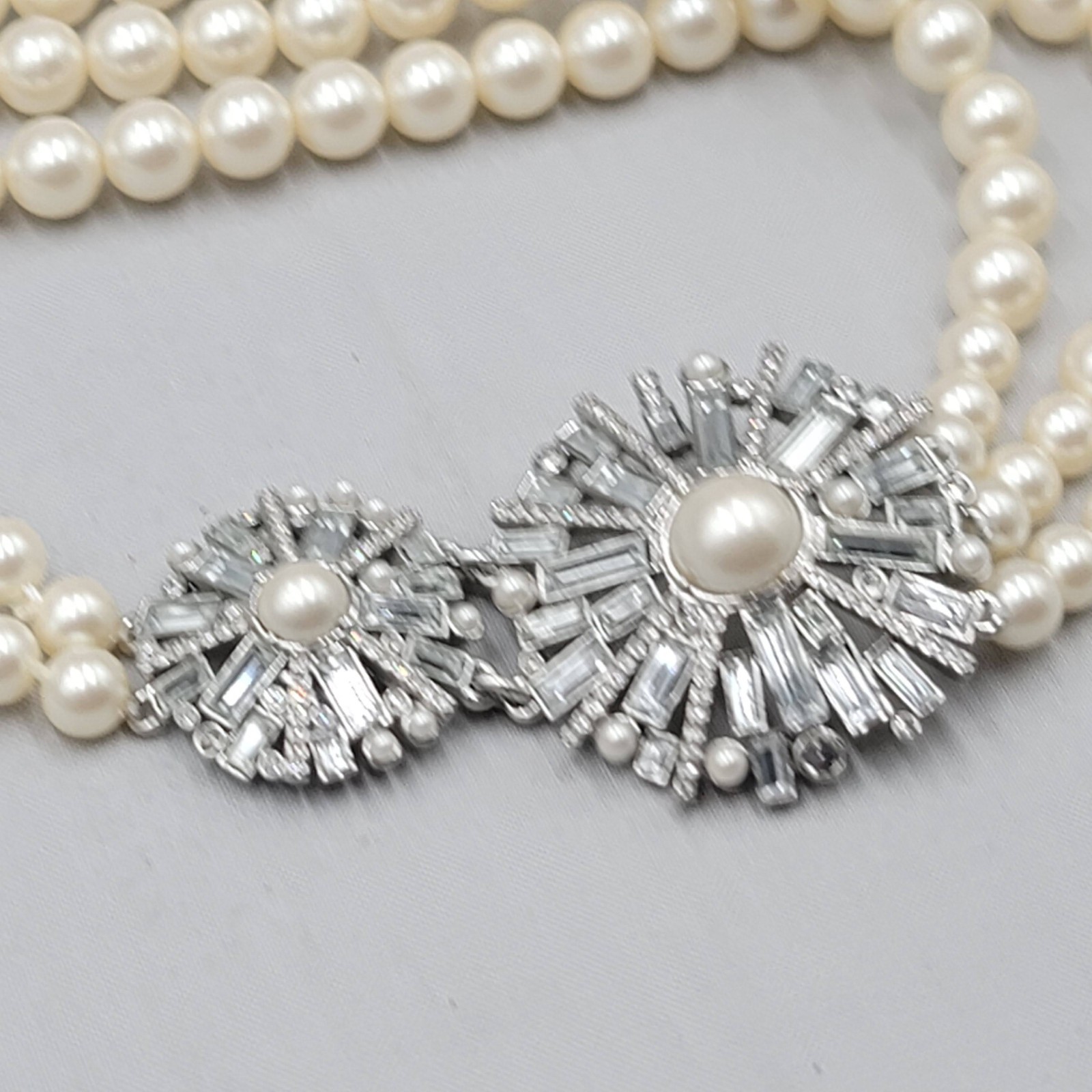 Ann Taylor Rhinestone White Bead Necklace Multi Strand Silver tone Adj