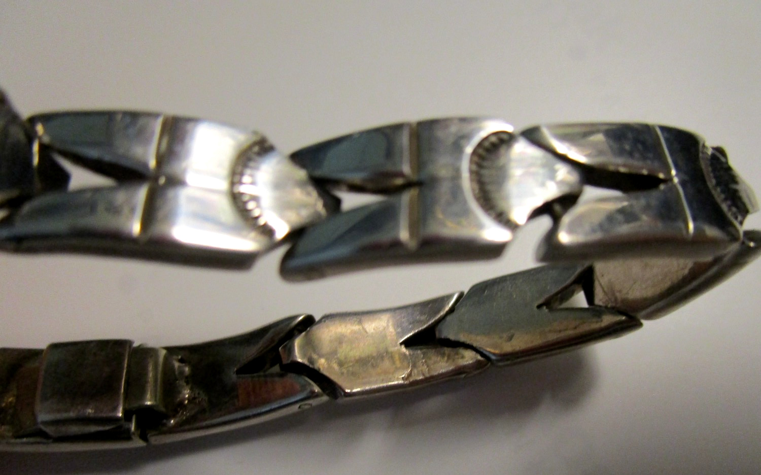Vintage Mexico 526 Silvertone Hinged Panel Link Bracelet