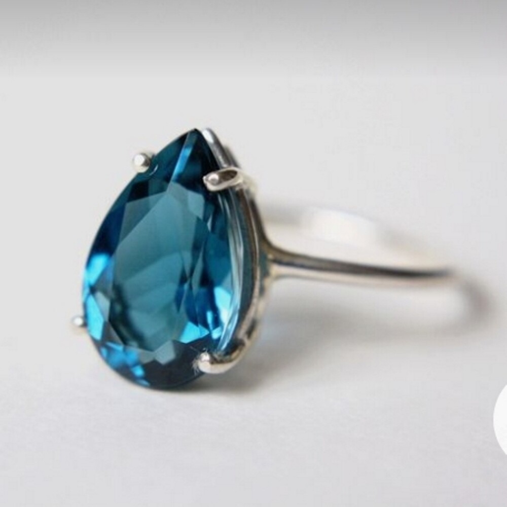 Beautiful Blue Topaz Gemstone 925 Sterling Silver Handmade Ring Gift Women B-56