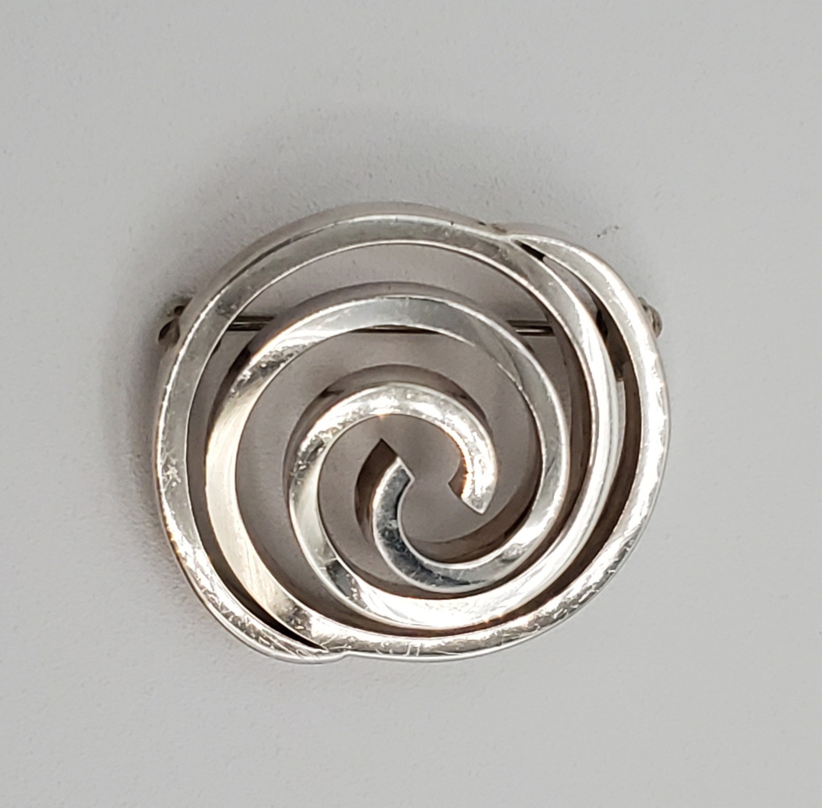 VTG 925 Spiral Brooch 1.25in Sterling Silver Solid 15g Abstract 3D Geometric