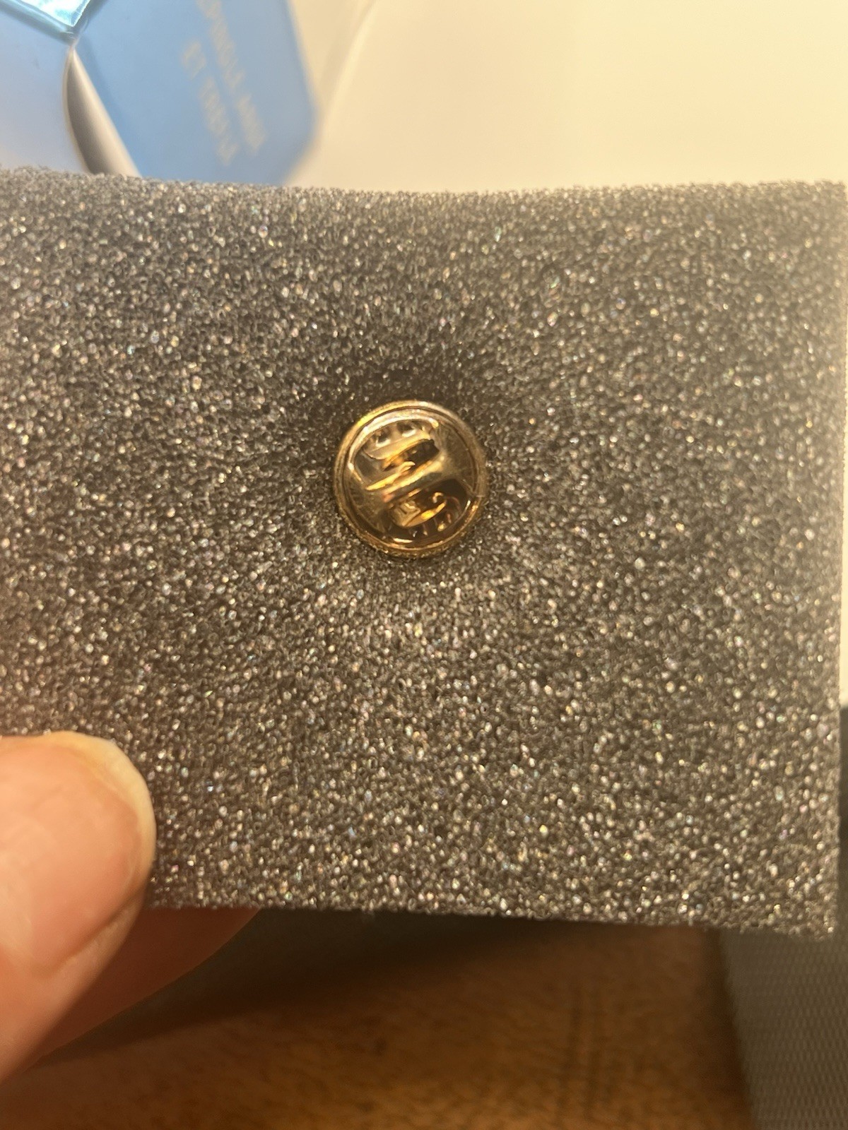 Avon New Years Eve Tac Pin #96 Vintage New 1996 AV-36