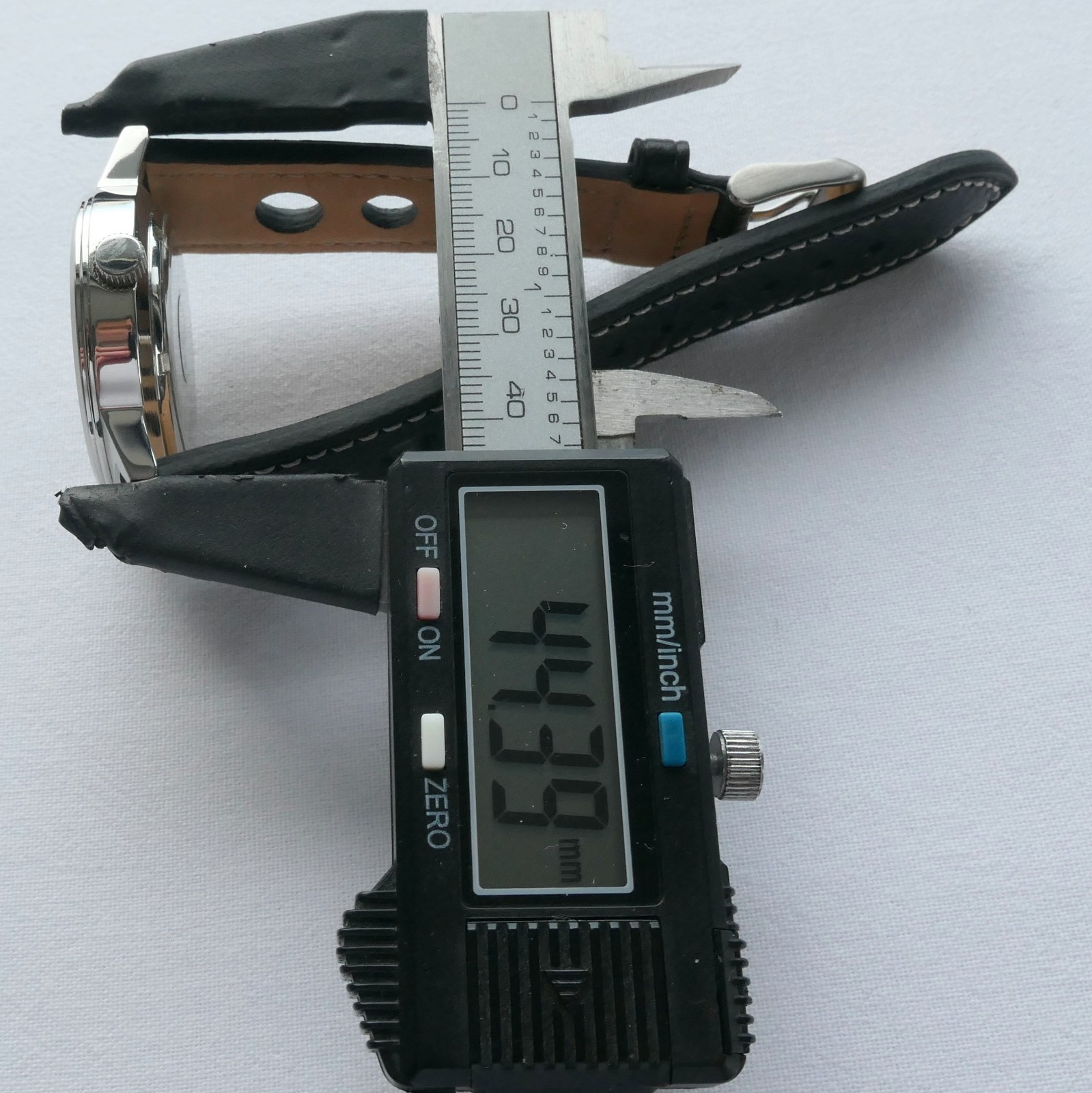 Mercedes Benz Classic Motorpsort AMG Racing Car Accessory Automatic Sport Watch