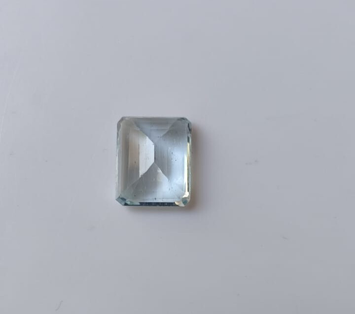 5.70 Carats. Natural Aquamarine Fine Cut Loose Gemstone 12 X 10X 6 MM- Approx.