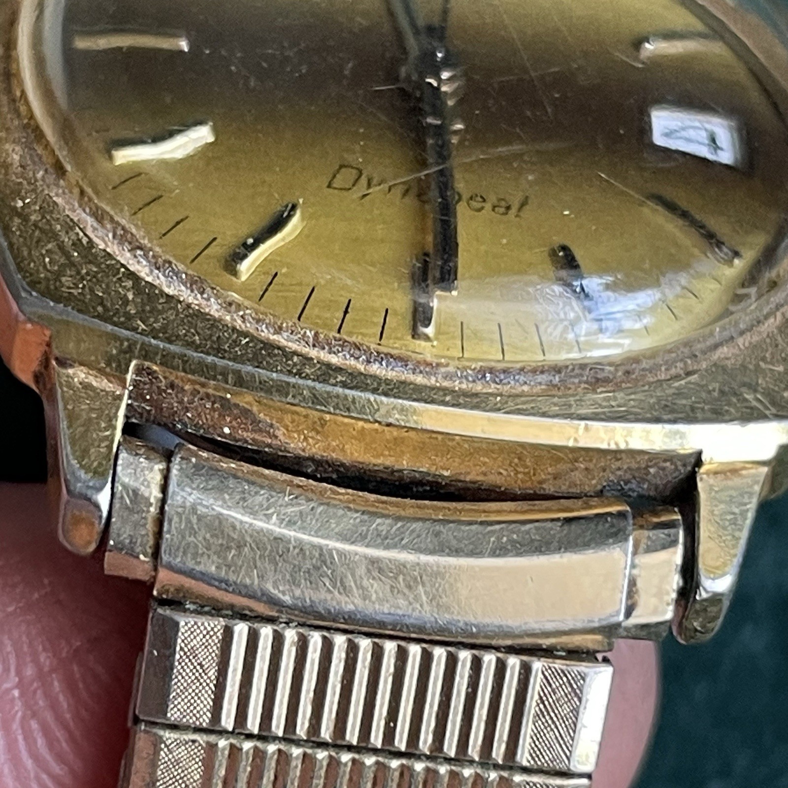 Vintage Timex Electric Dynabeat Date Watch Mens Gold Tone 34mm