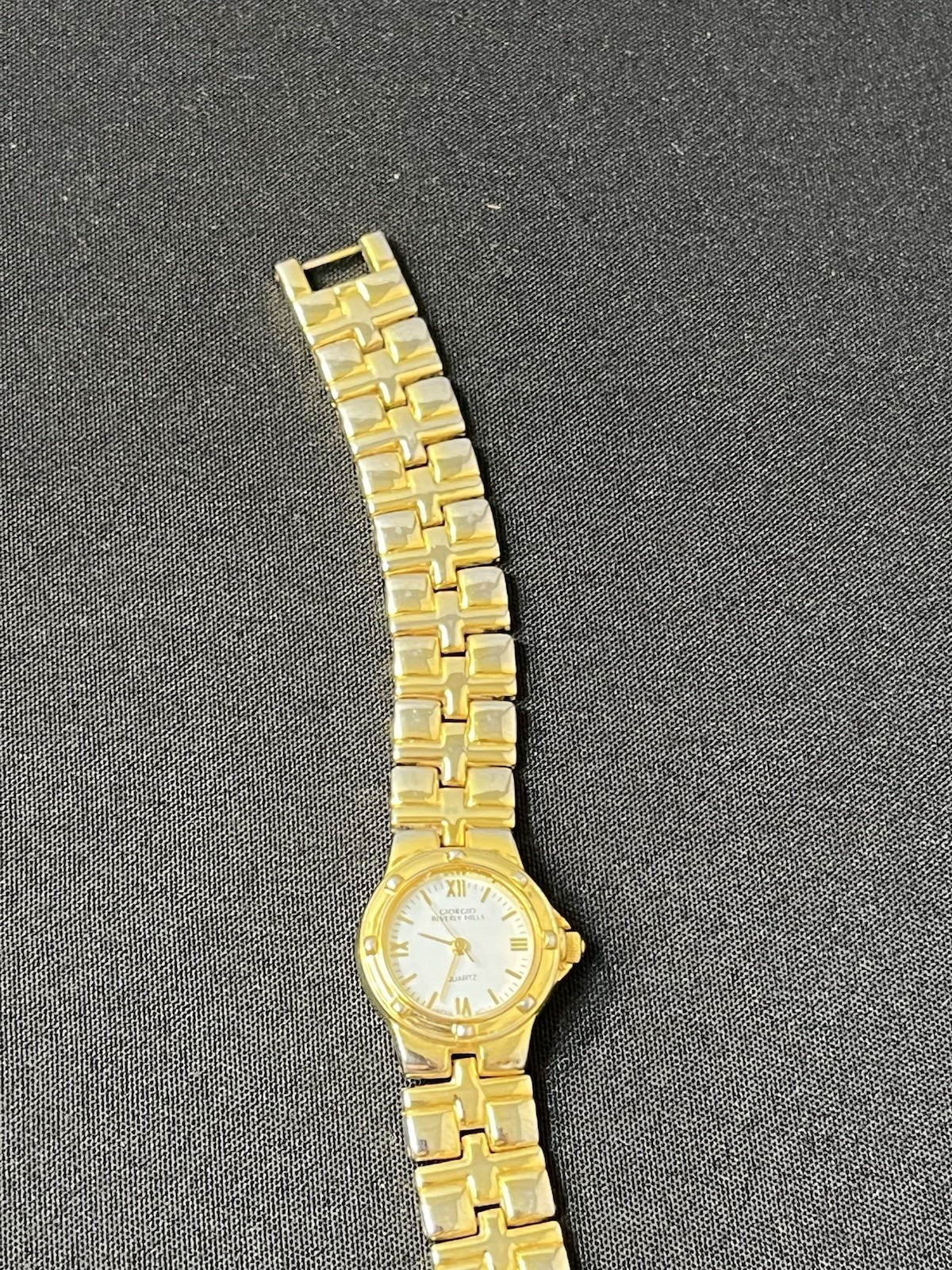 Giorgio Beverly Hills Womens Tank Watch Gold Tone Round