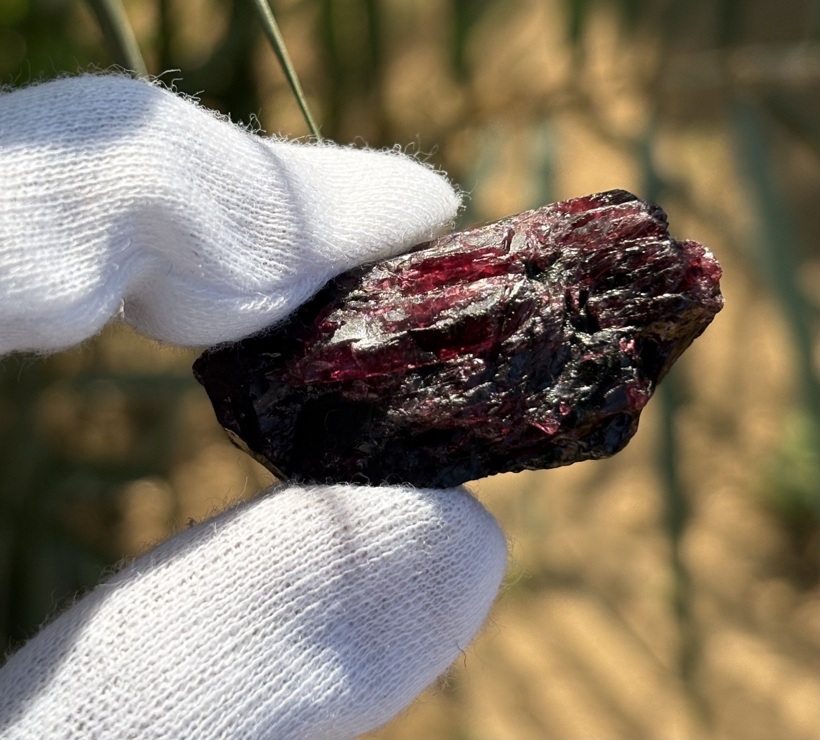 Natural 105 Ct Red Garnet Rough Jewellery Making Healing Crystal Raw Gemstone