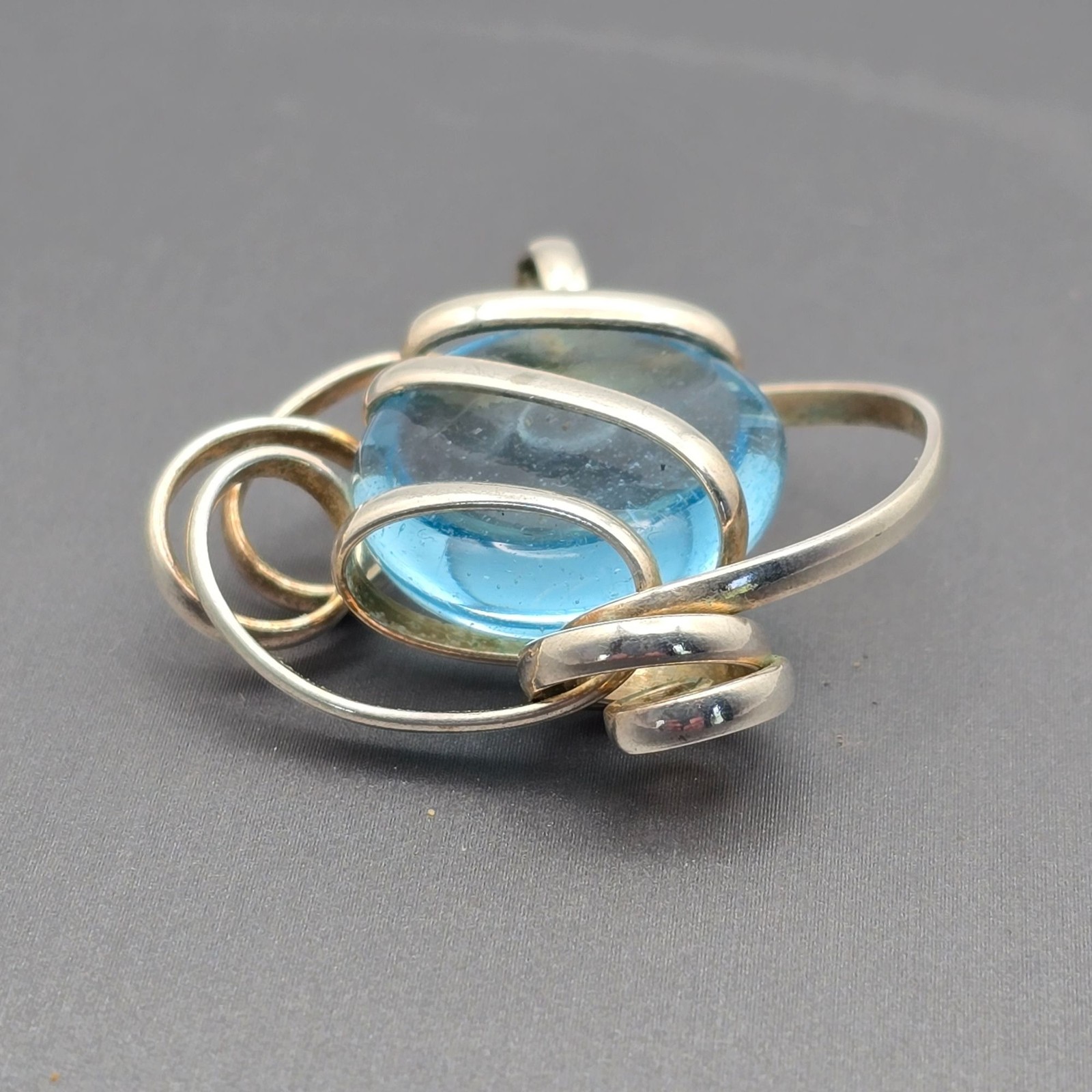 Vintage Sterling Silver Wire Wrapped Aqua Glass Pendant Abstract Modernist 1.5″