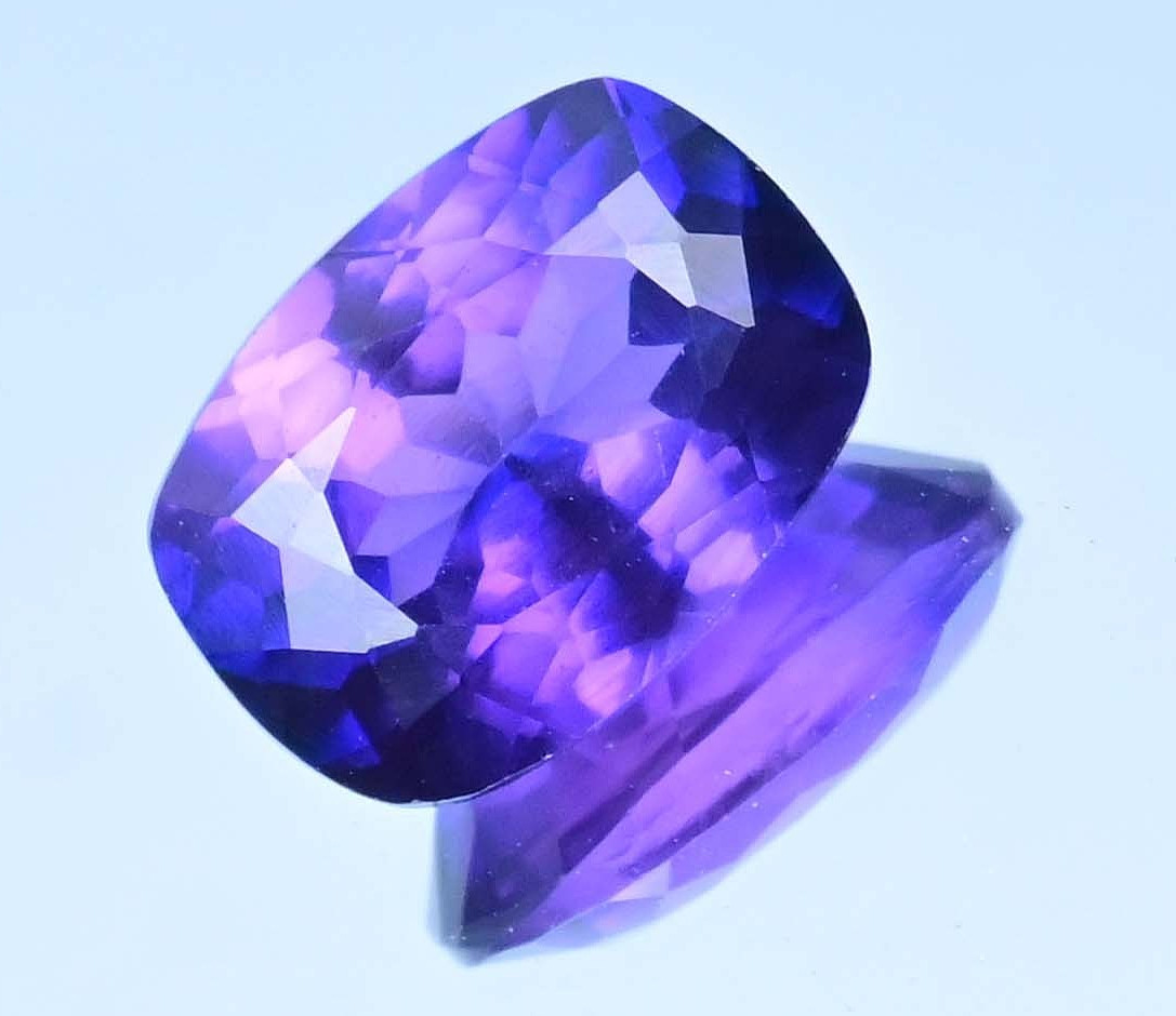 9.45 Ct Natural Purple-Blue Montana Sapphire Certified Flawless Loose Gemstone