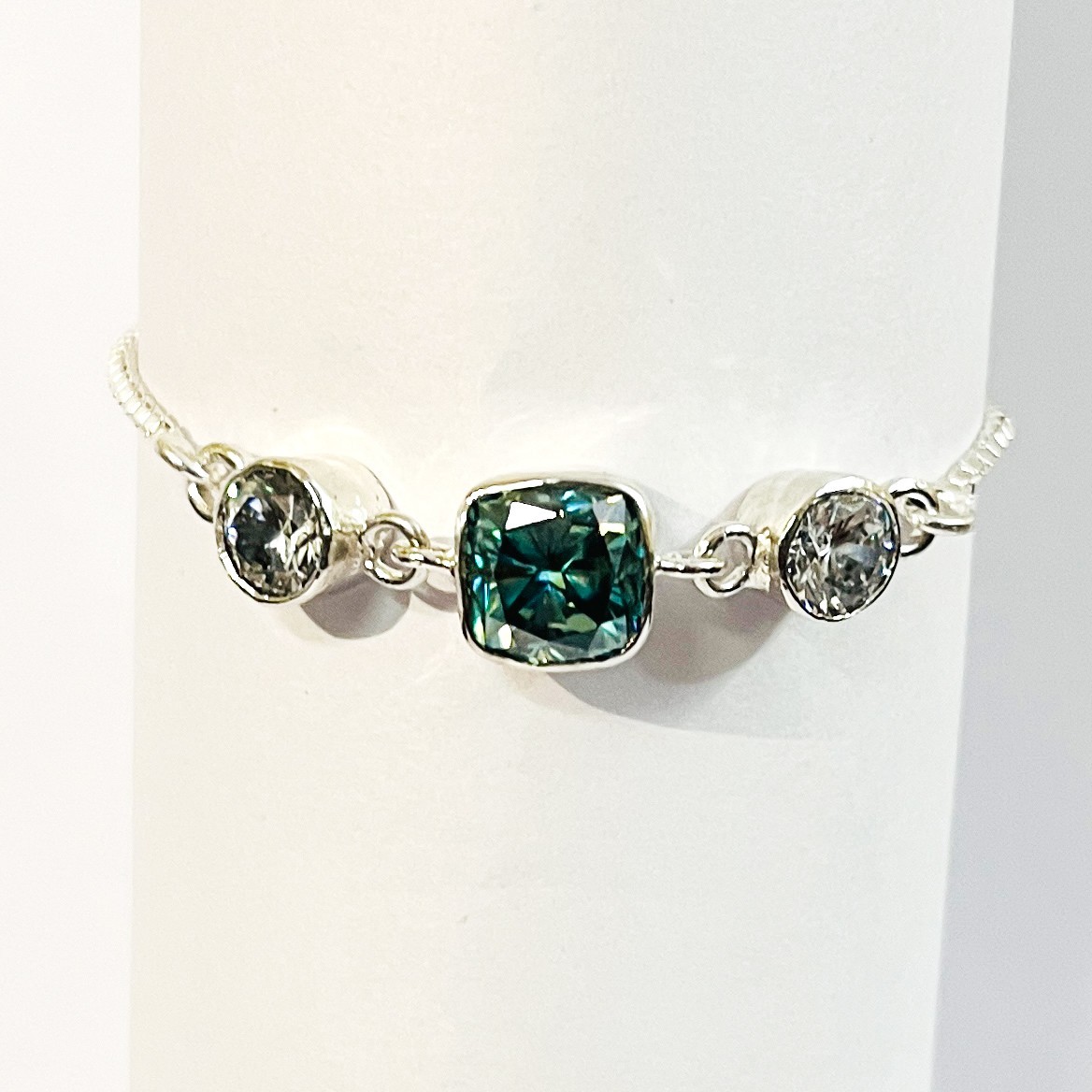 Pretty 5 Ct. 7.5″ Cushion Cut Blue & White Diamond Bracelet In 925 Silver