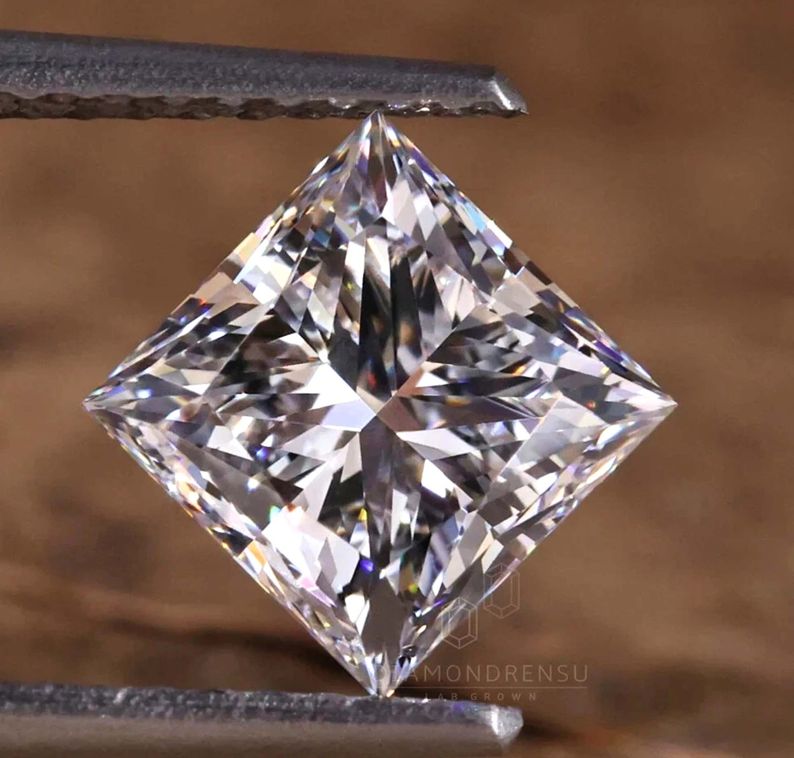 3.2 Carat Lab Grown Diamond Princess Shape D Color VVS1 IGL Gemstone 6MHQ