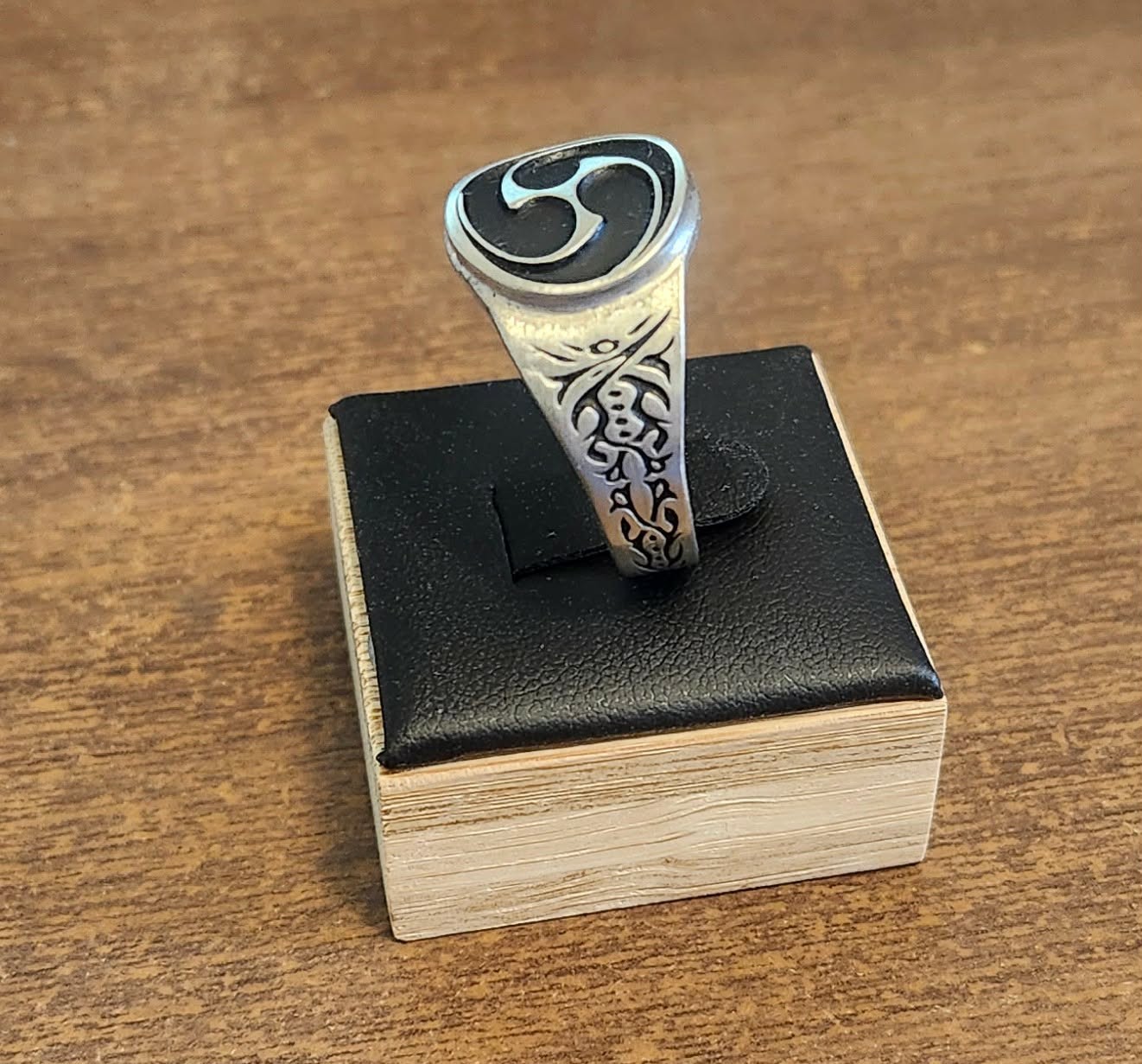Tomoe Mitsudomoe Ring – Shinto – Buddhism – God of War and Archery – RM120