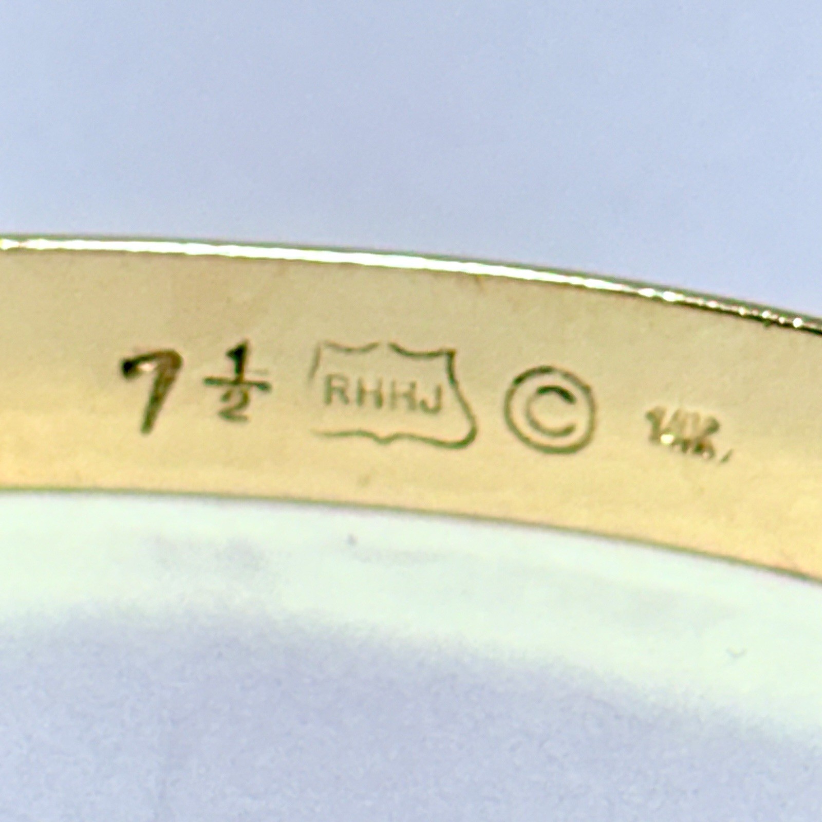 Royal Hawaiian Heritage 14K Yellow Gold Floral 6mm 7.25″ Bangle Bracelet 15.8g