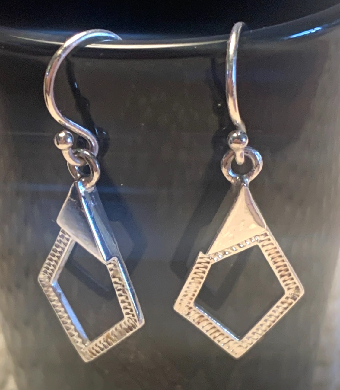 925 Sterling Silver Geometric Triangle Dangle Earrings approx 1-1.5 in