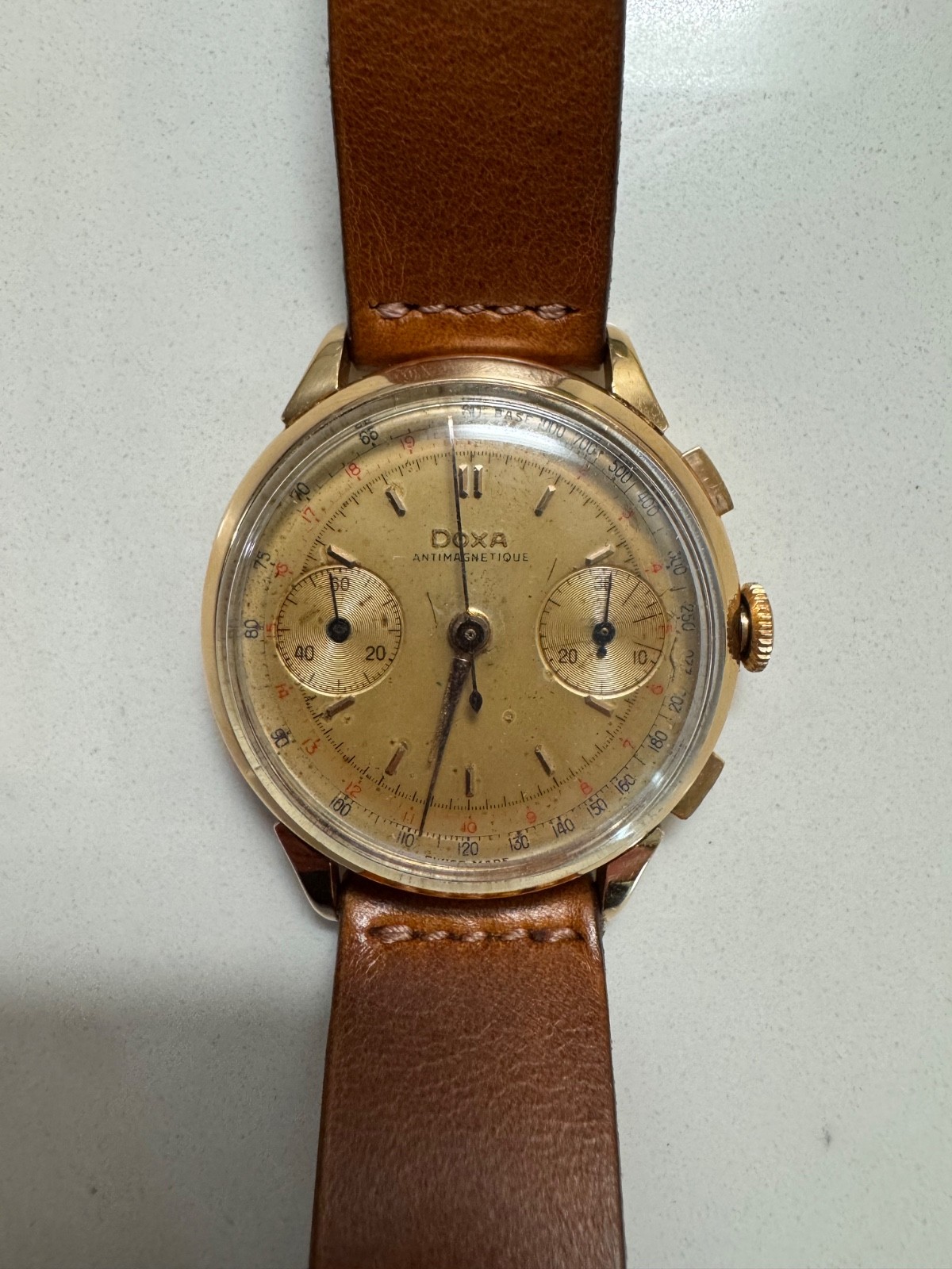 Doxa 18k Gold Chronograph – Valjoux 22 Movement – Vintage Swiss Watch – 1940/50s