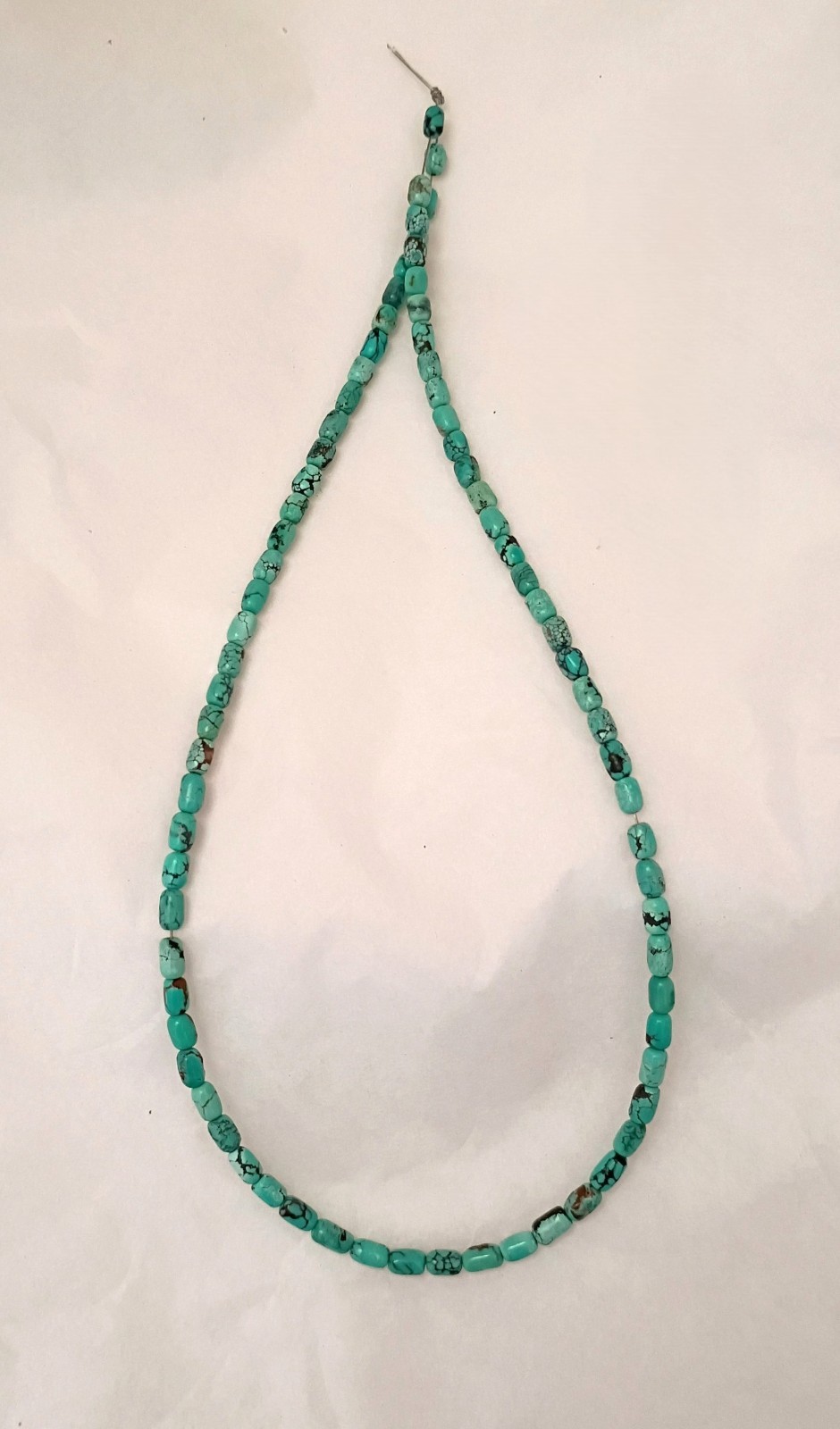 CLOUD MOUNTAIN TURQUOISE 3.5×4-5MM PETITE TINY BARREL BEADS – 15.5″ – 5718E