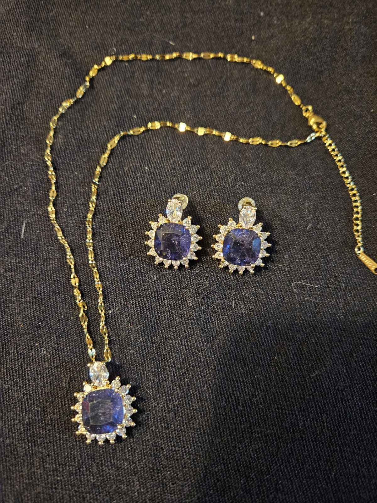 Gold Tone Purple Stone with Clear Accent Pendant Necklace & Earrings Jewelry Set