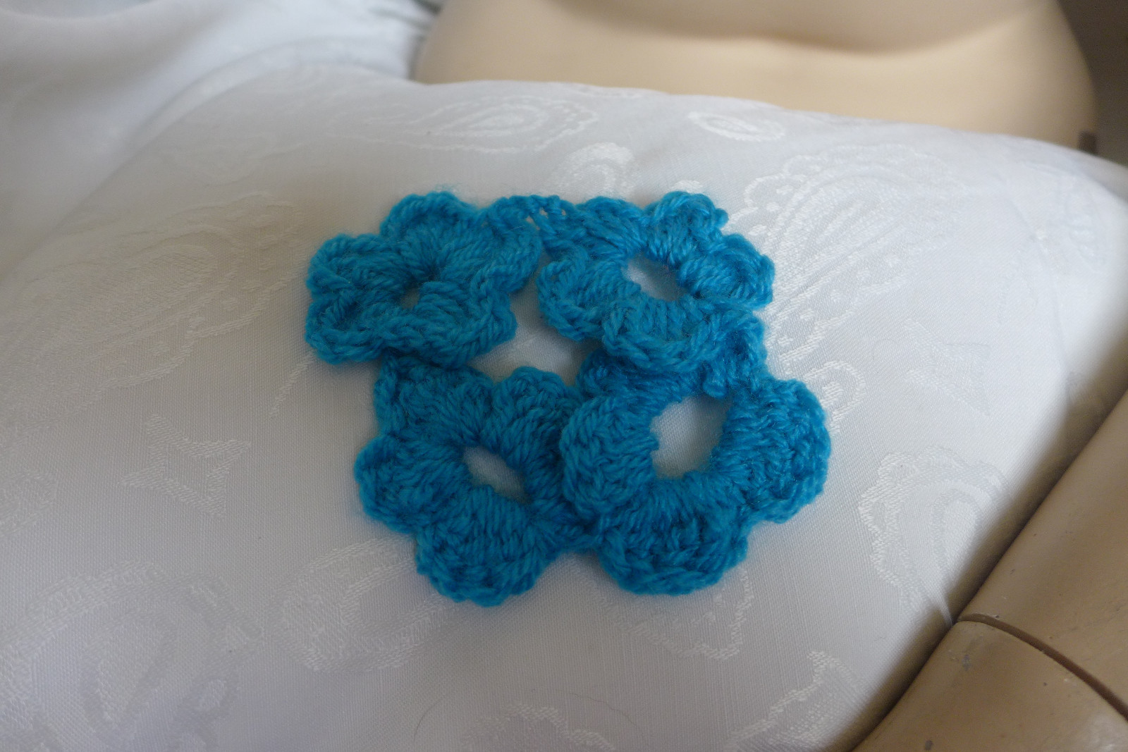 Bracele Handmade Crocheted Soft Blue Acrylic Wool Flower Shape Pattern Gift