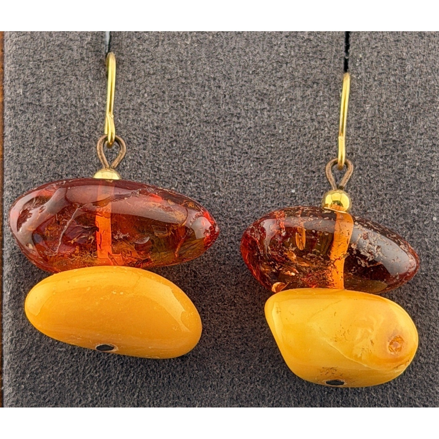 Vintage Baltic Amber Dangle Earrings Egg Yolk Cognac Amber Gold Tone Hooks 3/4″