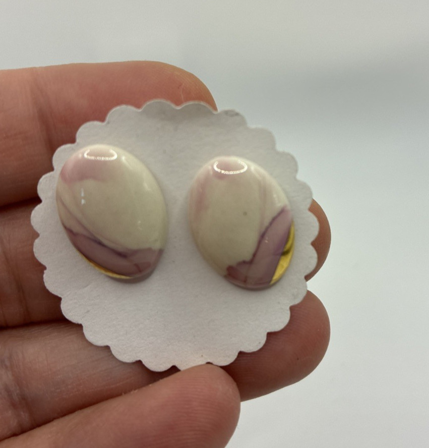 Vintage Brooch Pin And Earring Set Ceramic Enamel Purple Pink Mauve Gold Tone