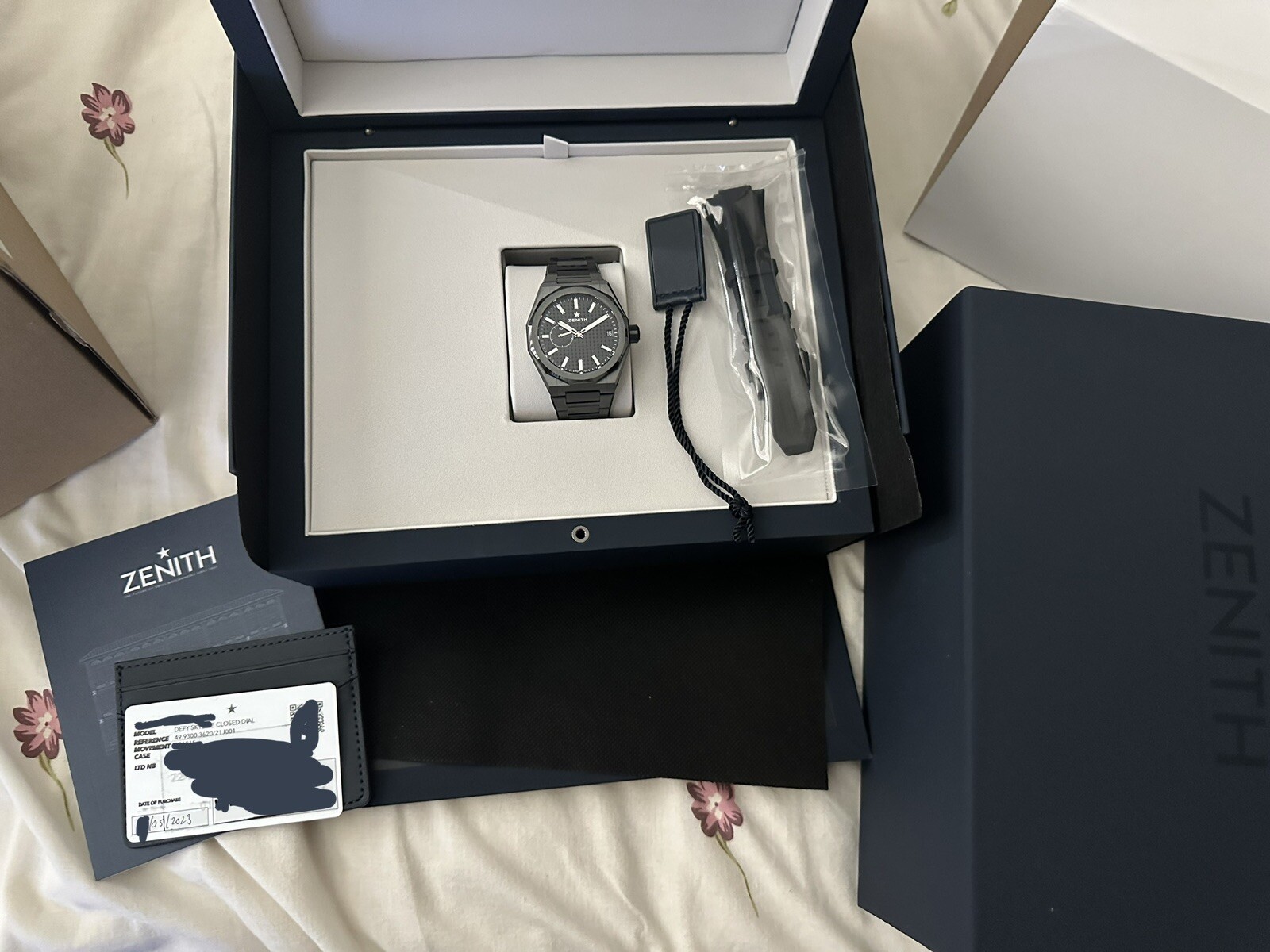 Zenith Defy Skyline CERAMIC Black Dial 49.9300.3620/21.I001