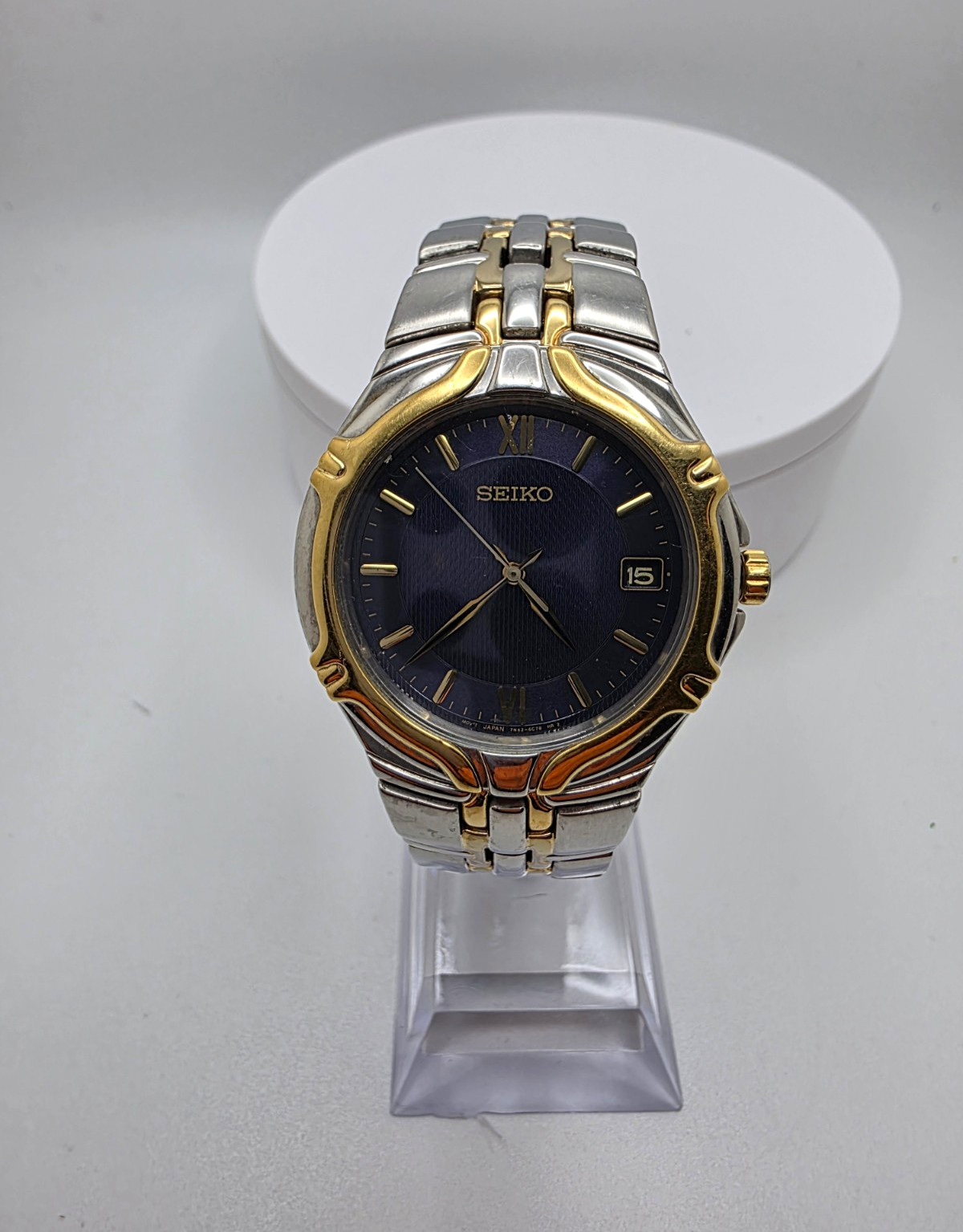 Seiko 7N42-6C10 Quartz Men’s Two-Tone Blue Dial Date Watch
