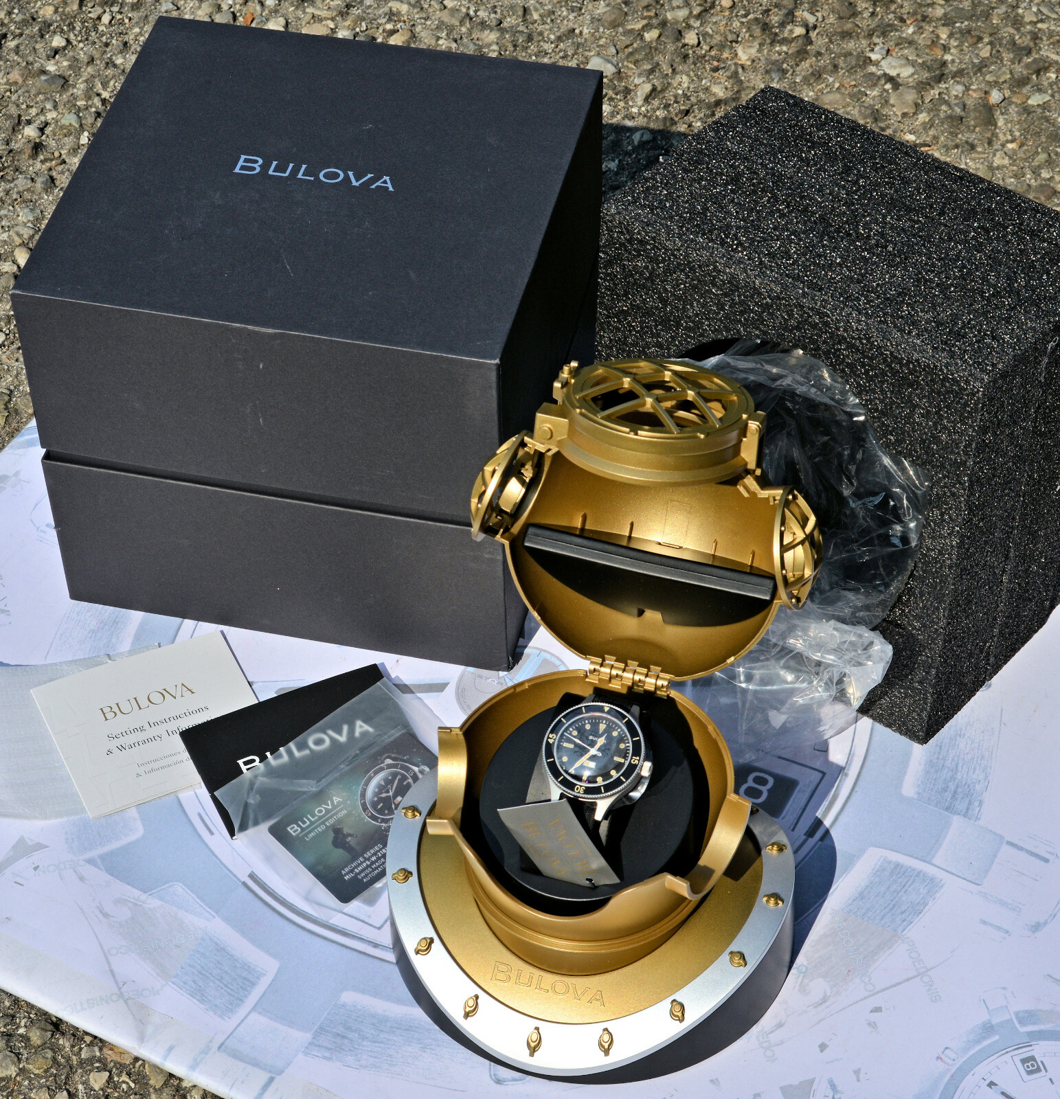Introvabile Bulova Mil Ships 98A265 limited numbered edition NUOVO con corredo