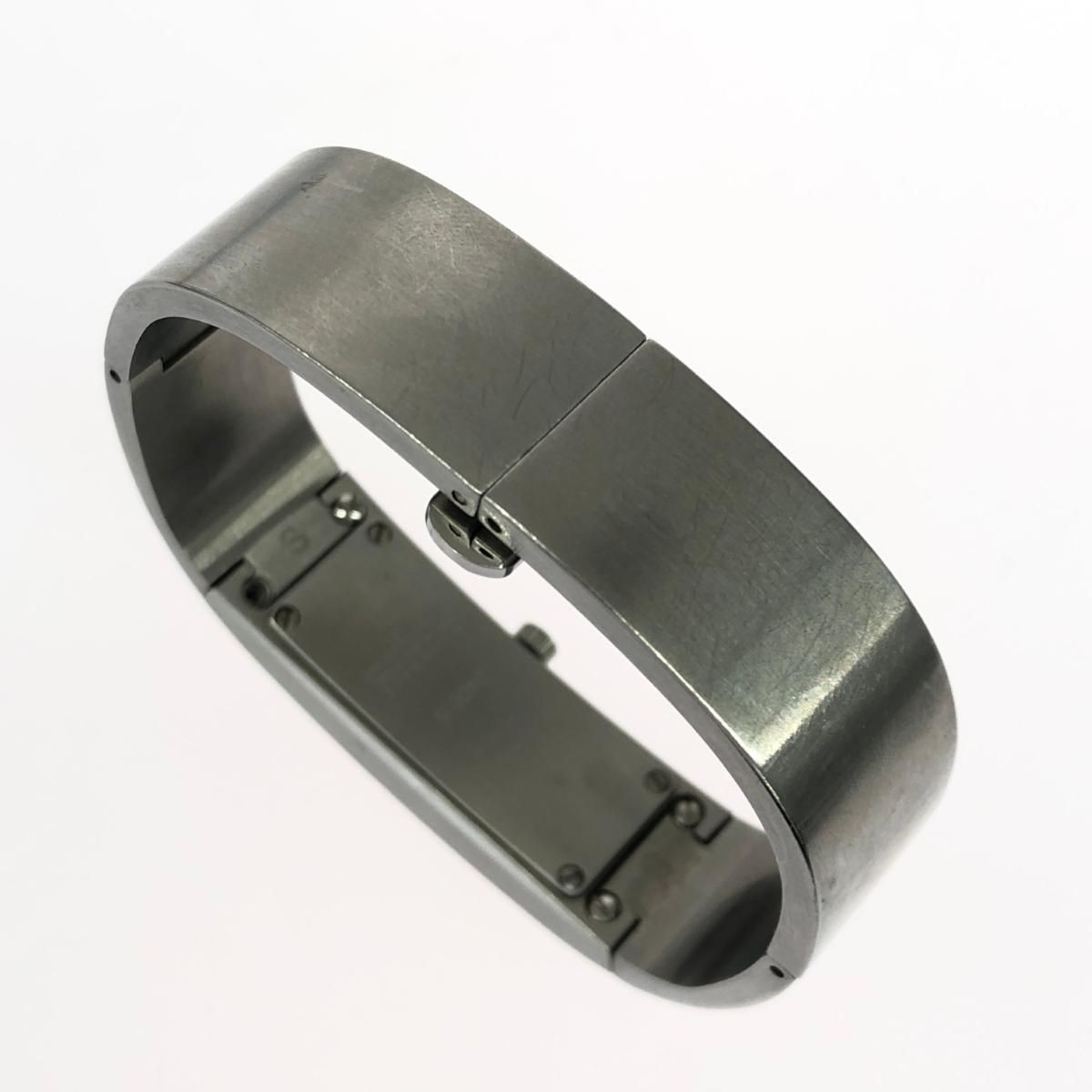 Gucci Quartz Watch 2400S Silver Ladies 15cm Strap From Japan