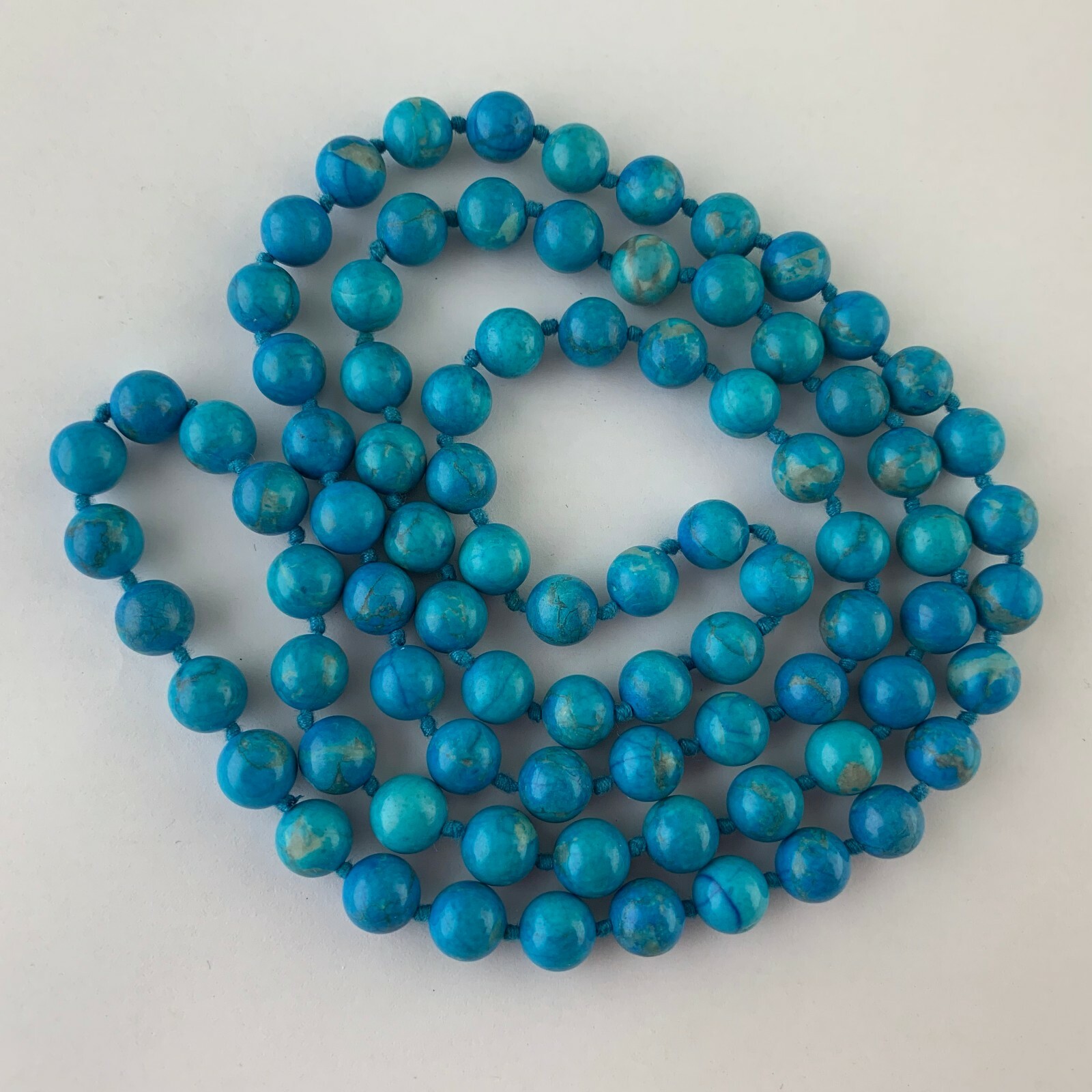 HAND KNOTTED TURQUOISE BEAD STRAND/STRING NECKLACE