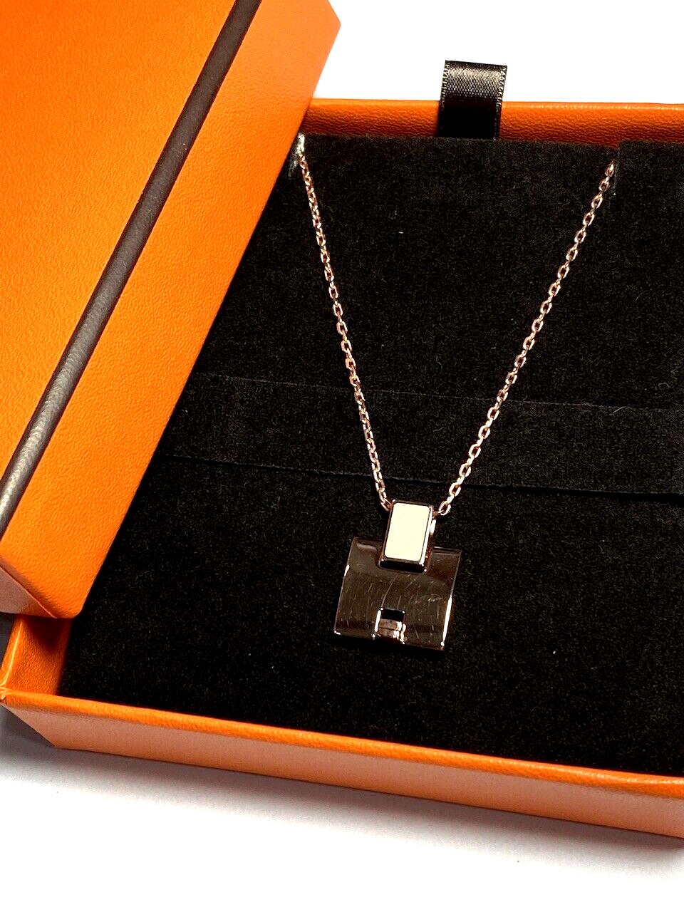 Authentic HERMES Pandan H Logo Pattern Necklace Gold 48cm #3516