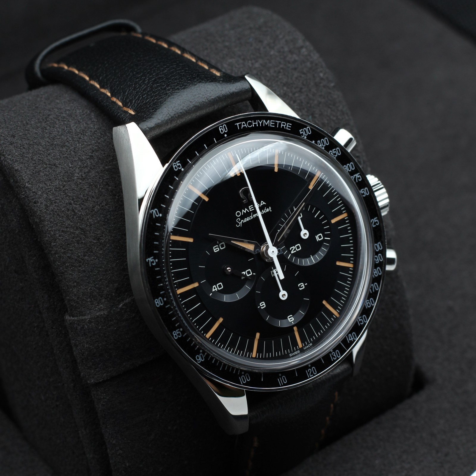 2025 Omega Speedmaster First Omega in Space FOIS 310.32.40.50.06.001 🌙