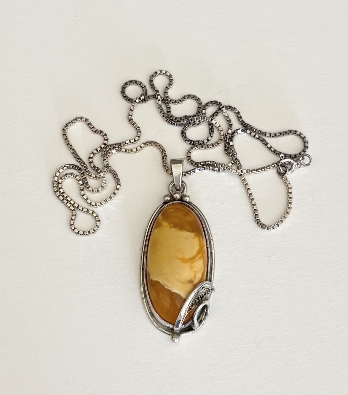 Vintage Sterling Silver Butterscotch Egg Yolk Baltic Amber Pendant and 24”…