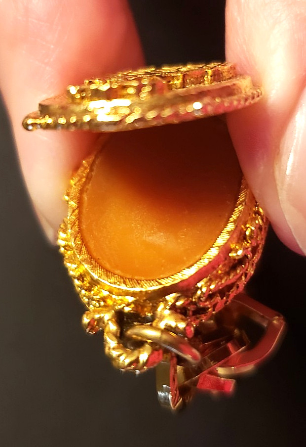 Rare Corday VTG 60s Unicorn In Captivity Solid Perfume Locket Bracelet Gold Tone
