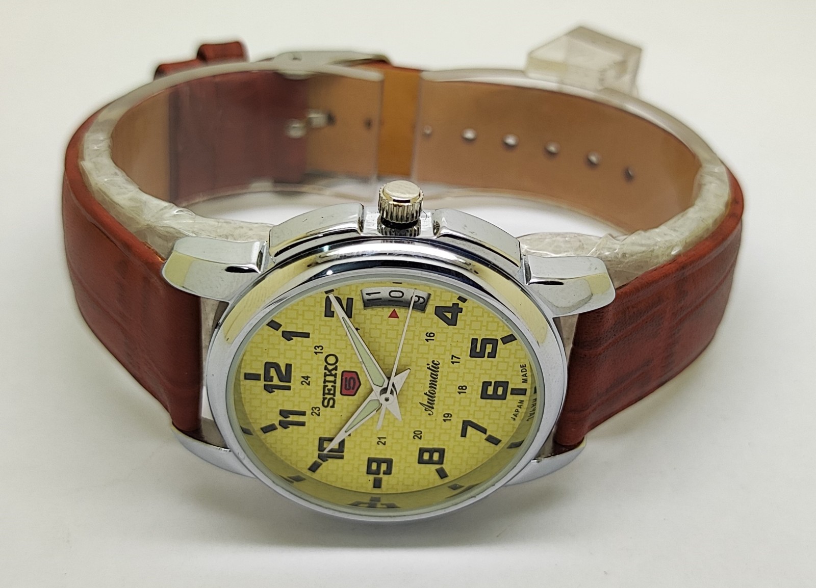 Refurbished Automatic Men’s Watch Day Date | Classic Vintage Style Leather Strap