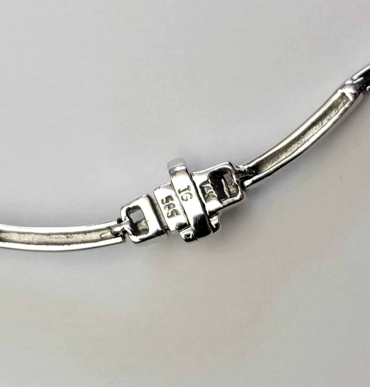 Ross-Simons 1.00tcw Diamond Scallop Necklace 14k White Gold 18.5g 20″ ESTATE