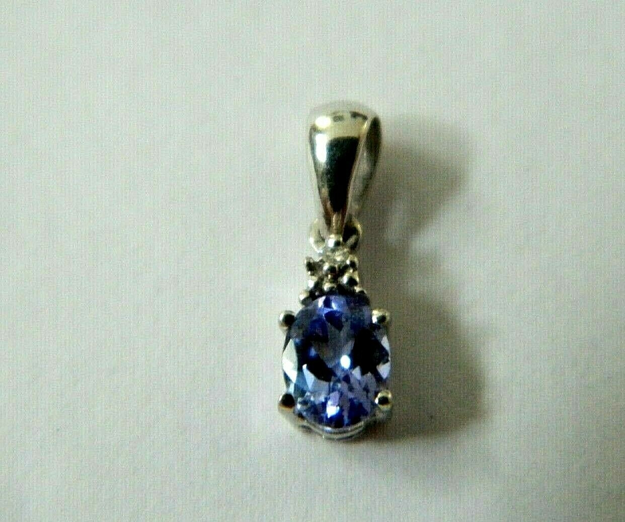 1Ok SOLID WHITE GOLD CHARM / PENDANT Jewelry