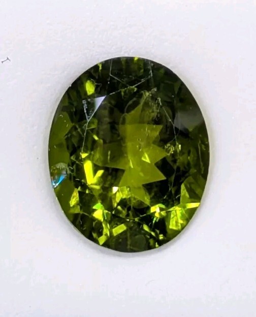 14.99 Carat Top Gem Natural Arizona Peridot 17x14x8.8 MM Oval