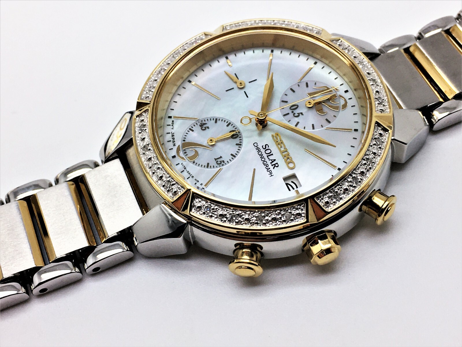 SEIKO LADIES V176-0AC0 “NOT-WORKING” 24 DIAMOND SOLAR CHRONOGRAPH WATCH SSC866
